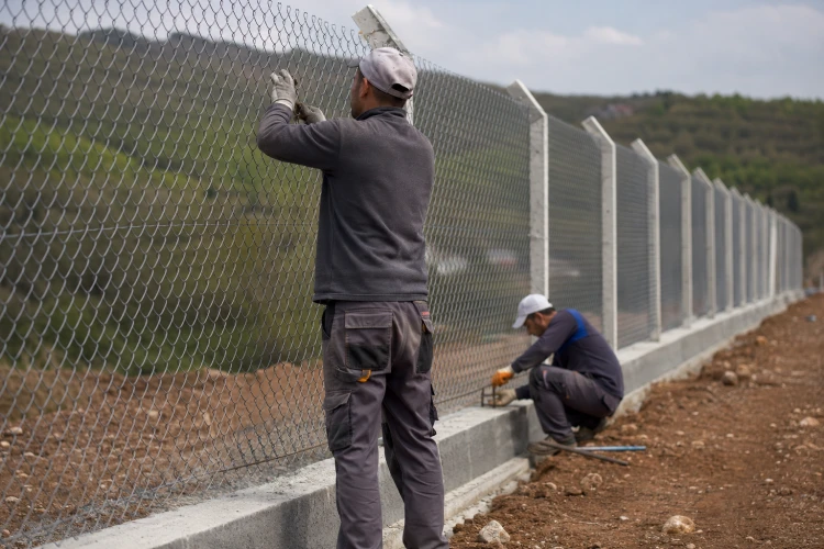 Siverek Tel Örgü Montaj